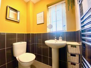En-Suite- click for photo gallery